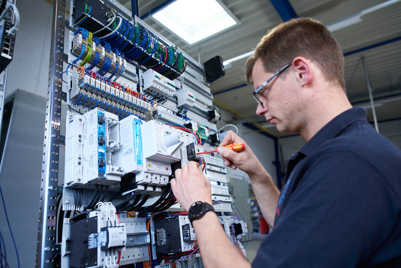 mayer_elektrotechnik_start_steuerungstechnik